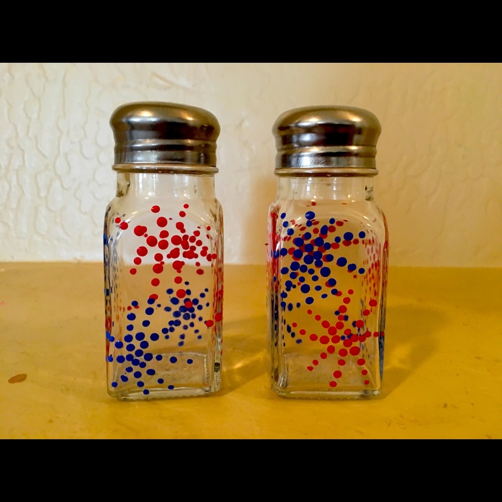Hand Crafted Memorial Day Red White Blue Hand Painted 2 oz salt & pepper shaker